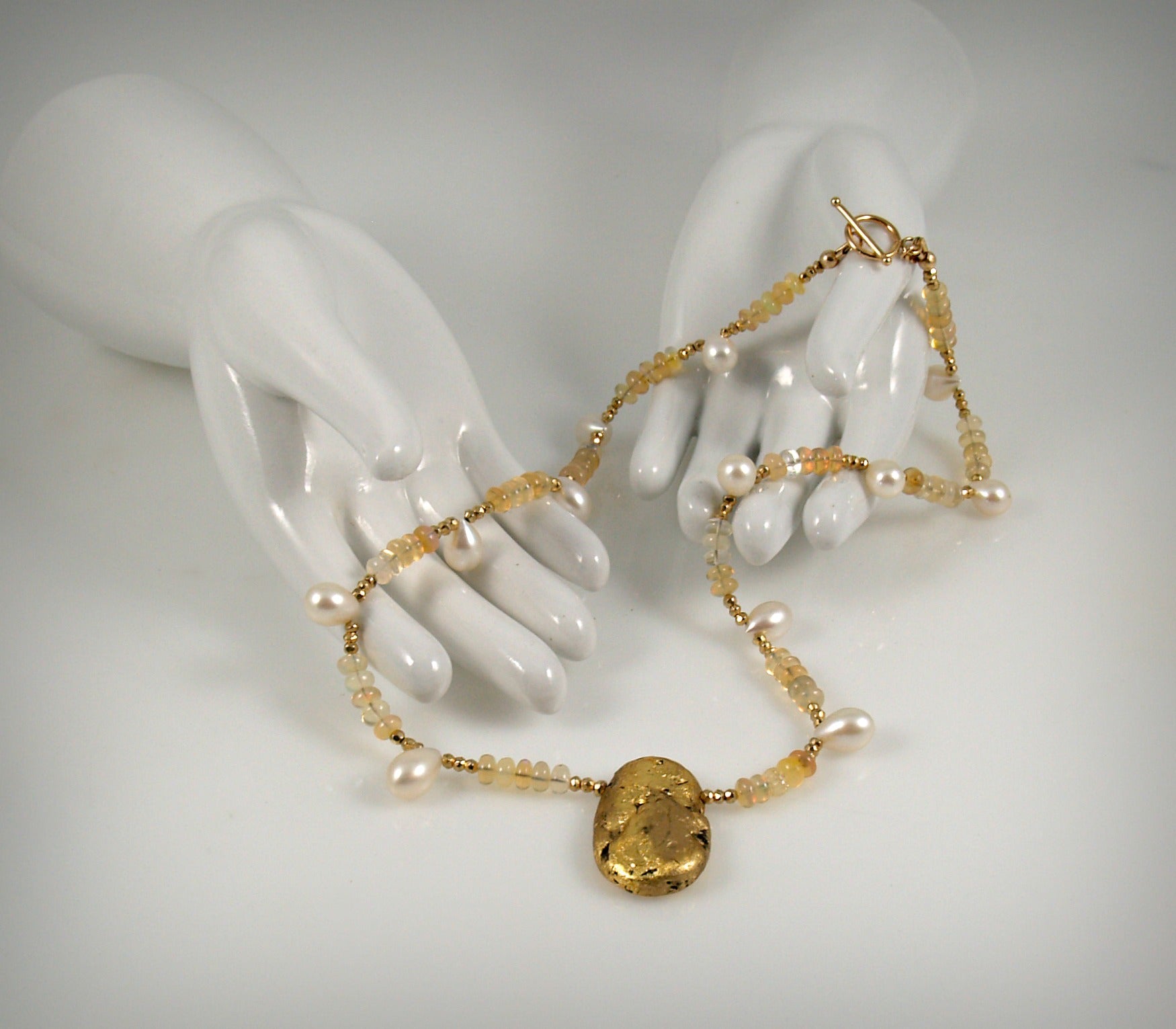 Aria Glow - Gold, Opals, and Pearl Necklace