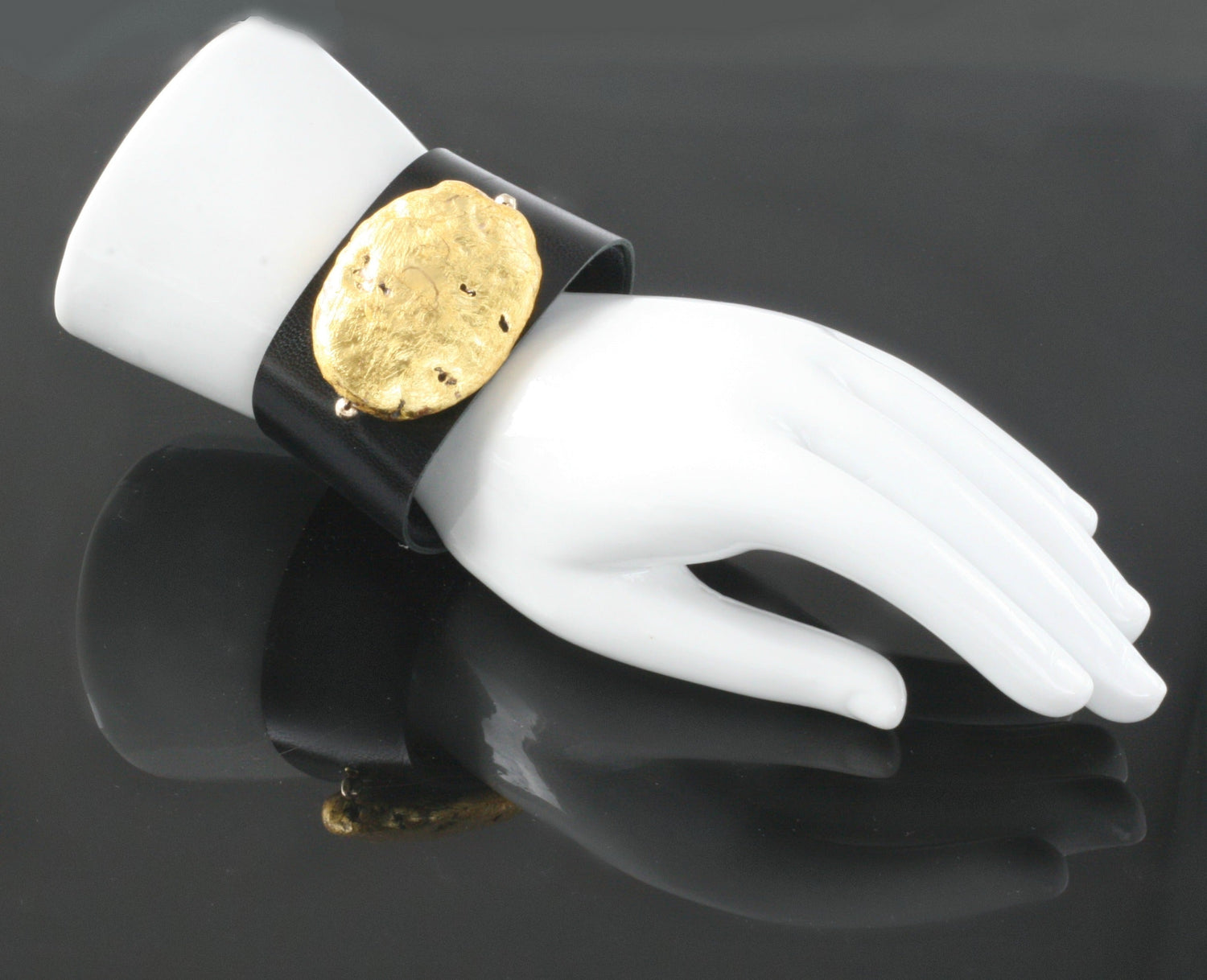 Oval Glow Leather Cuff Bracelet