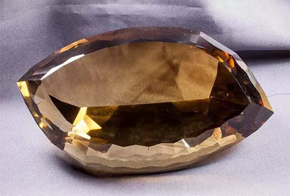 The Radiant Allure of Citrine: Your Path to Abundance and Inspiration