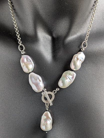 Baroque Pearl Iridescence Necklace